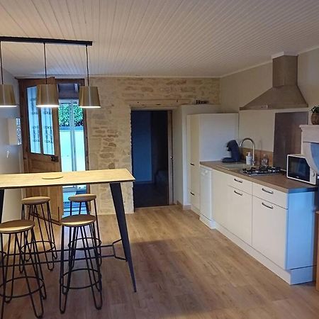 Petite Maison En Pierre Au Calme Avec Exterieur Montbellet エクステリア 写真